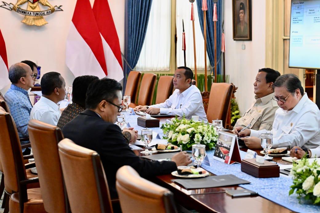 Teluku untuk artikel Bahlil: Presiden Setuju Konsorsium Huayou Garap Ekosistem Baterai Kendaraan Listrik