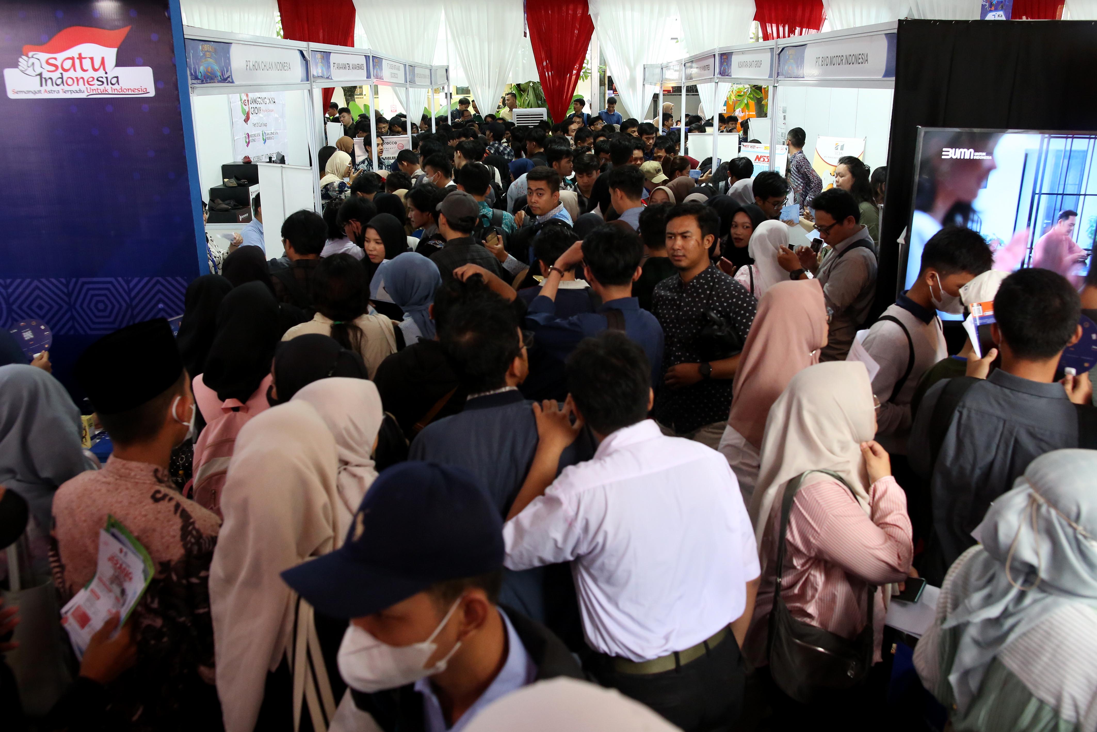 Teluku untuk artikel Nasib Generasi X Terimpit di Tengah Persaingan Kerja Lintas Generasi dan Ancaman PHK