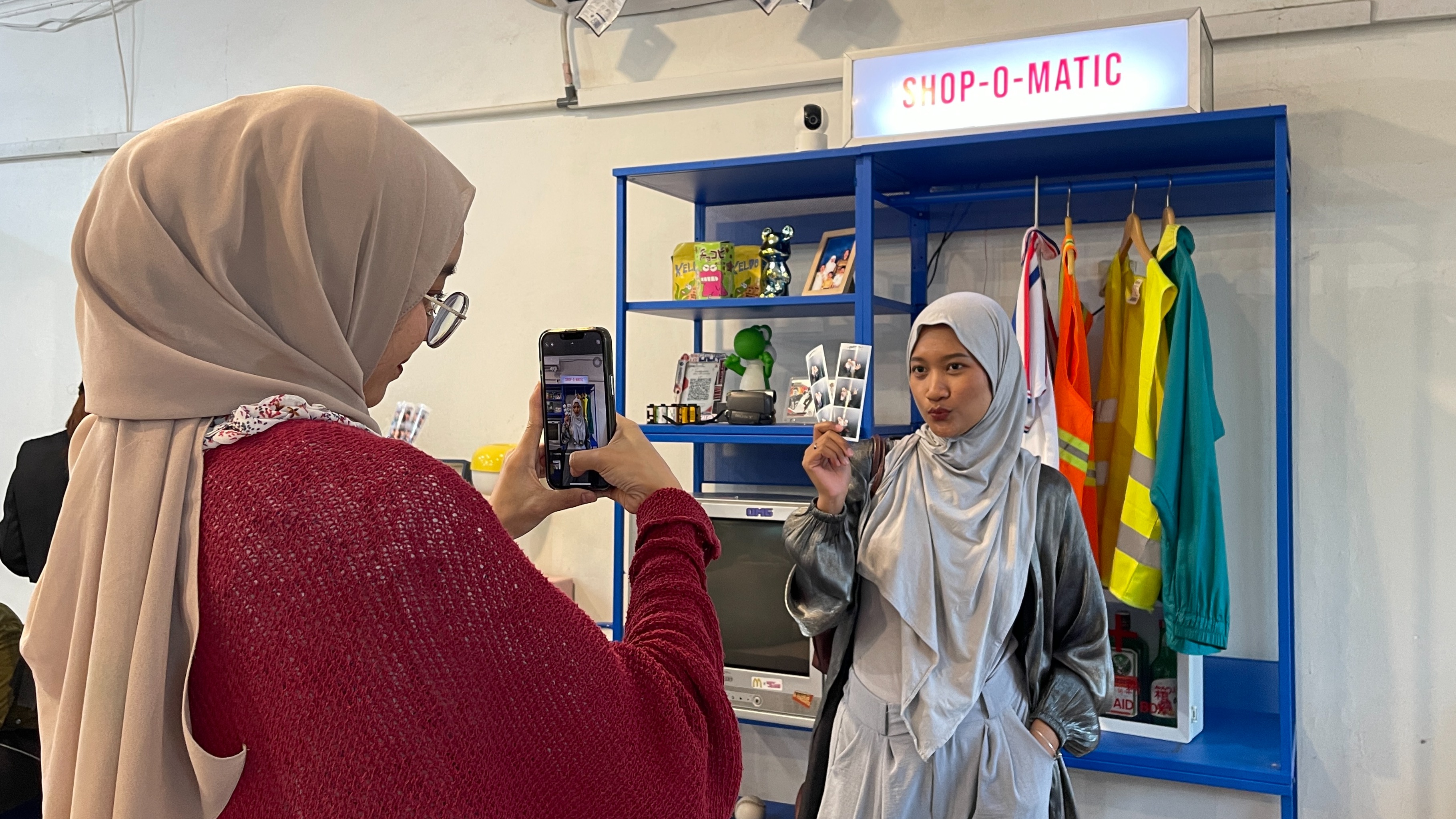 Teluku untuk artikel Lembaran Keabadian dari Kotak Kenangan