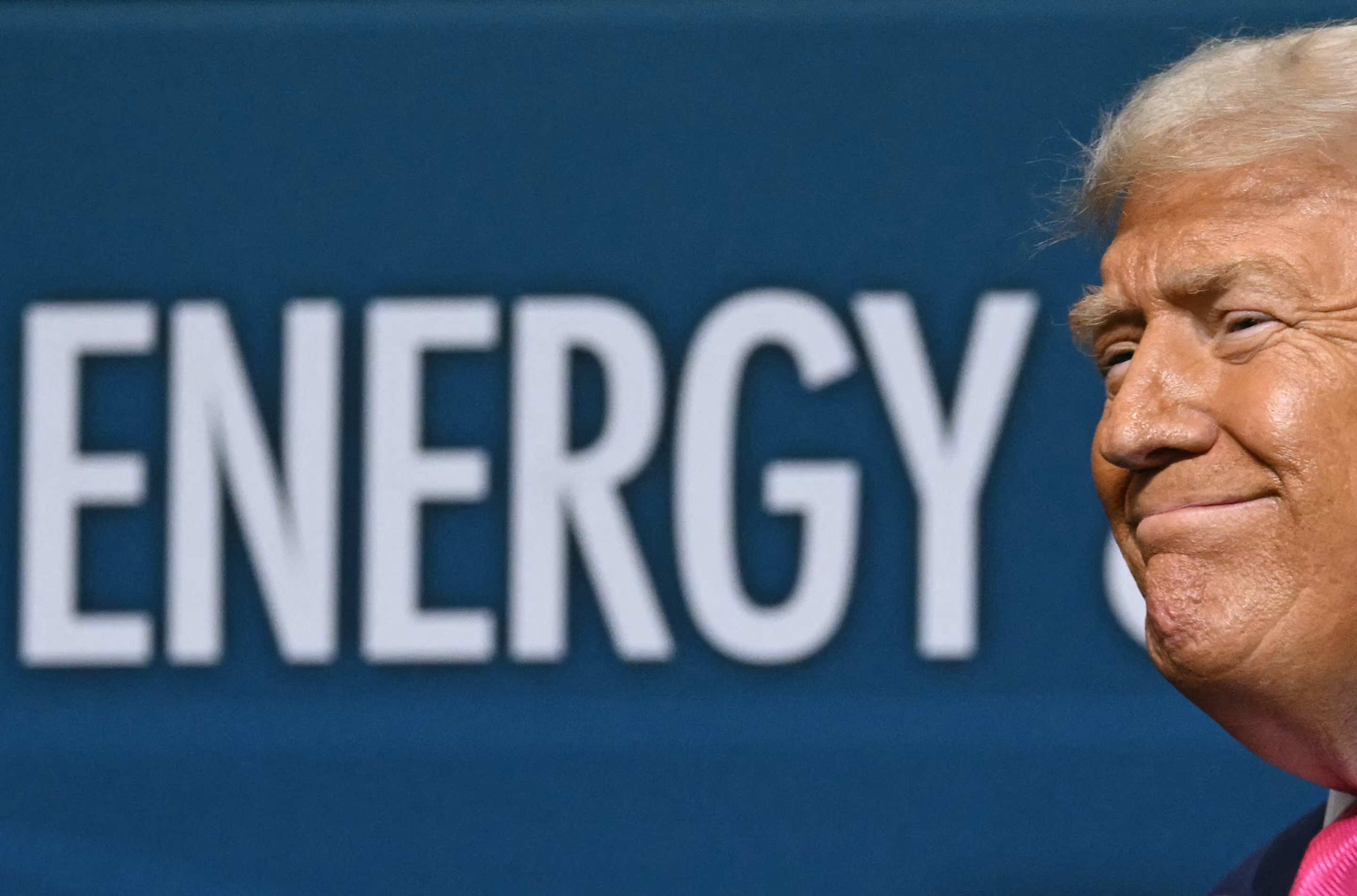 Teluku untuk artikel Trump Turunkan Tarif untuk Indonesia, Dari 32 Persen Menjadi 19 Persen